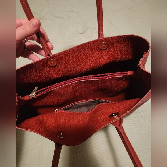 Matt And Nat Tote Bag - Picture 5 of 8